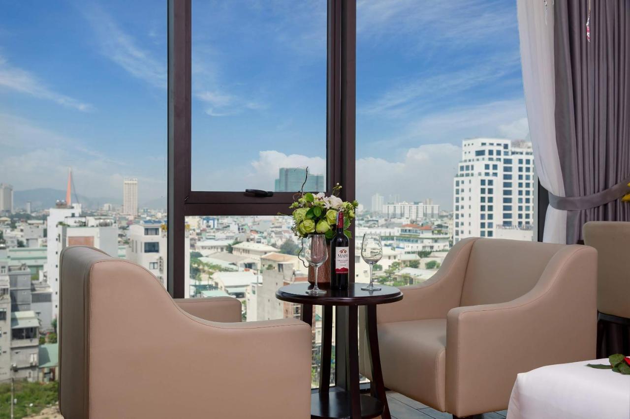 โรงแรมโกลเดนไลน์ ดานัง ภายนอก รูปภาพ